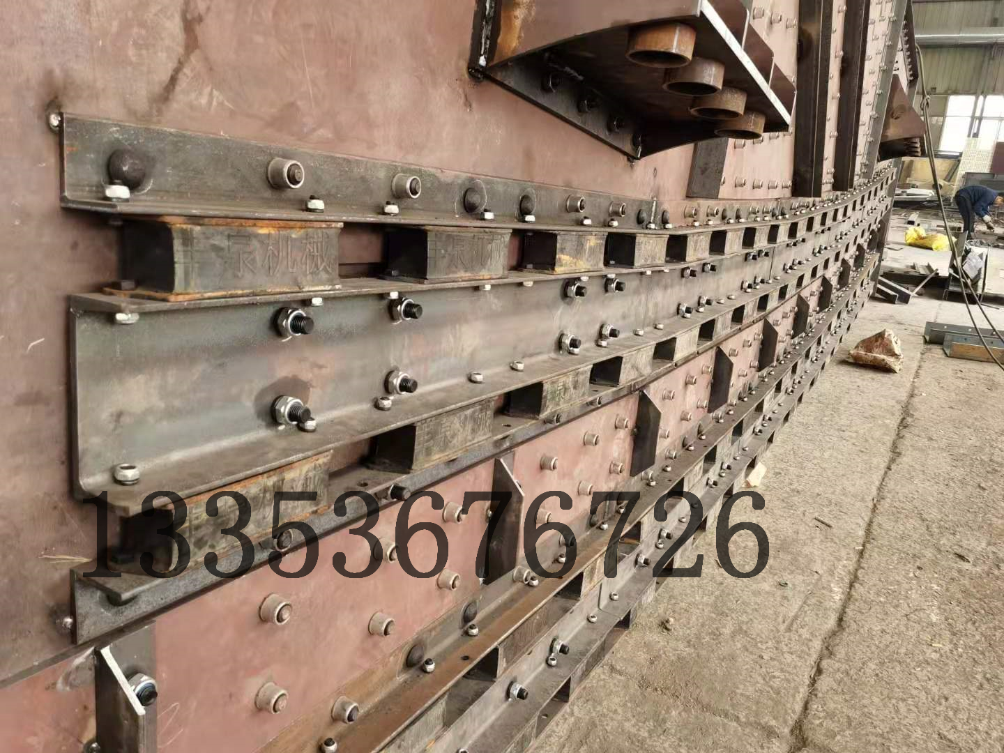 可調頻香蕉馳張篩分機